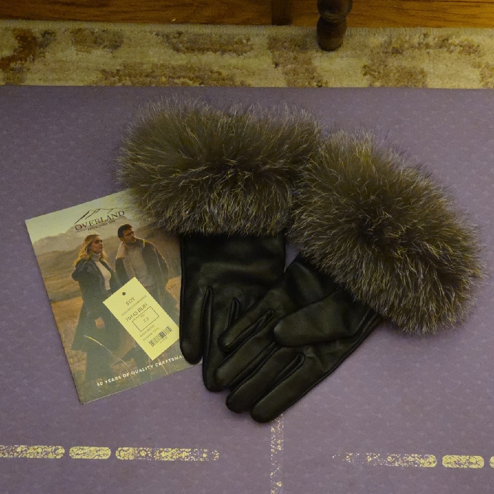 Black Leather Gloves with Fur Trim